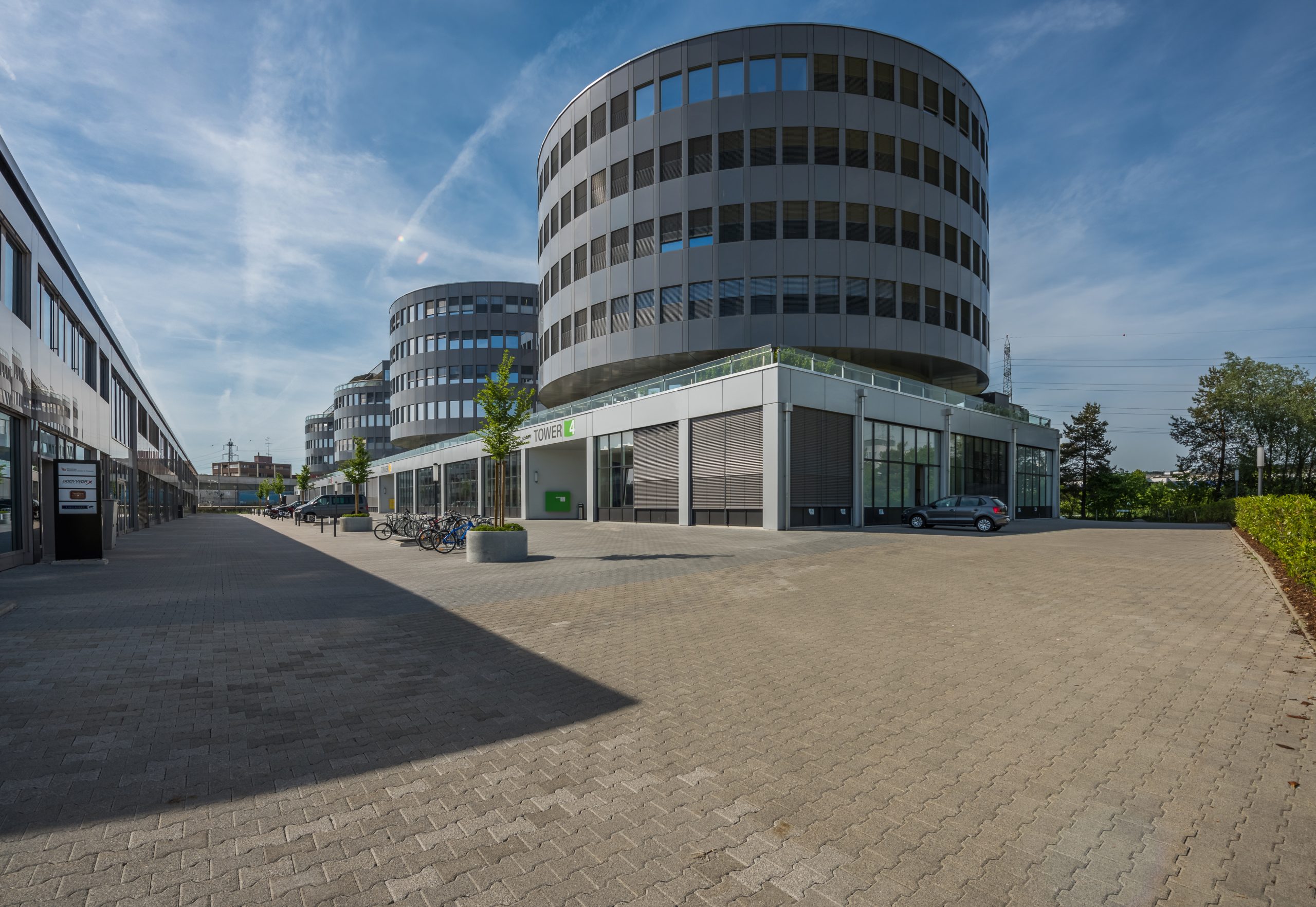 4-Towers-Gebaeude-2-scaled